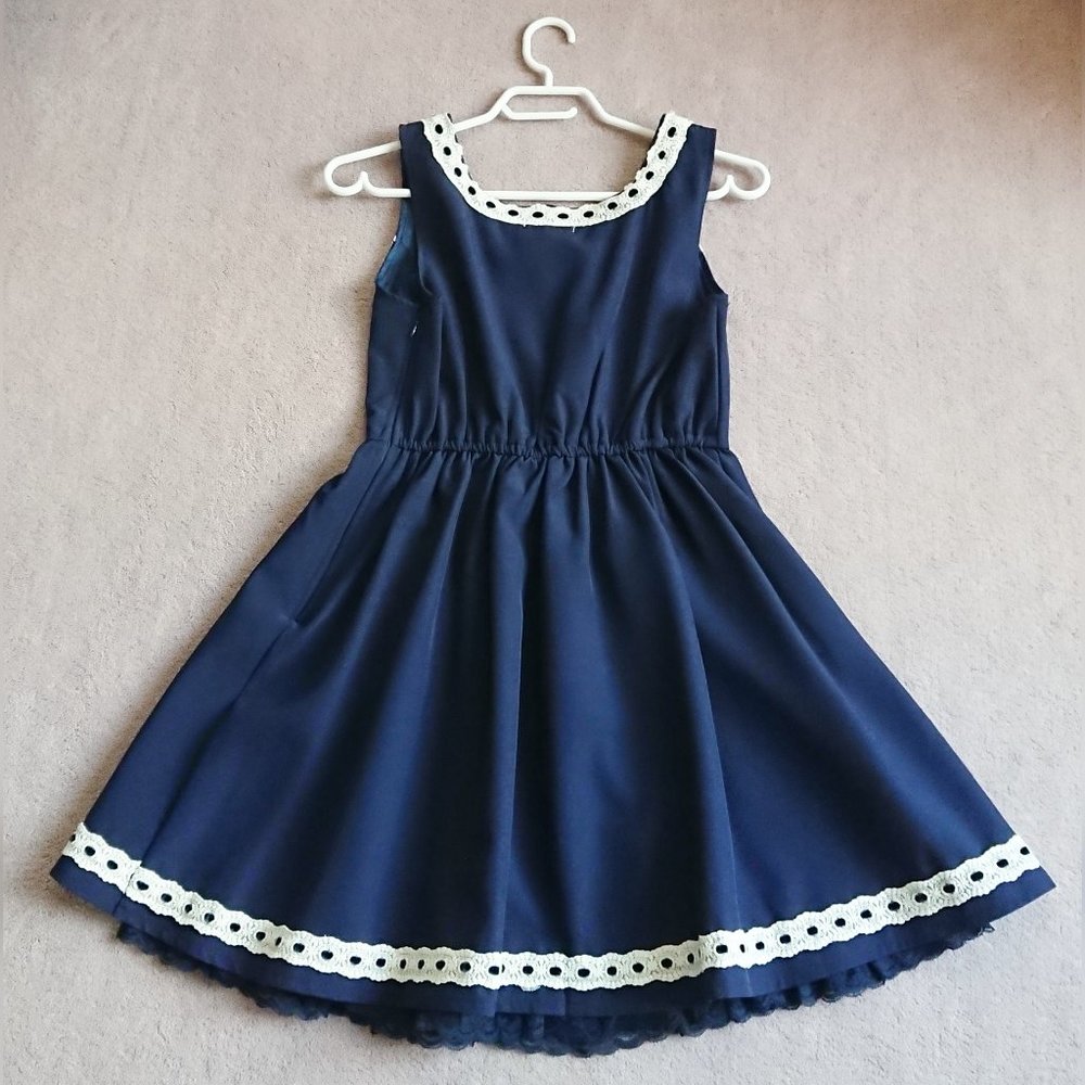 Liz Lisa - Navy Blue Crochet Detail and Lace Trim Sleeveless Dress - Picture 3 of 16